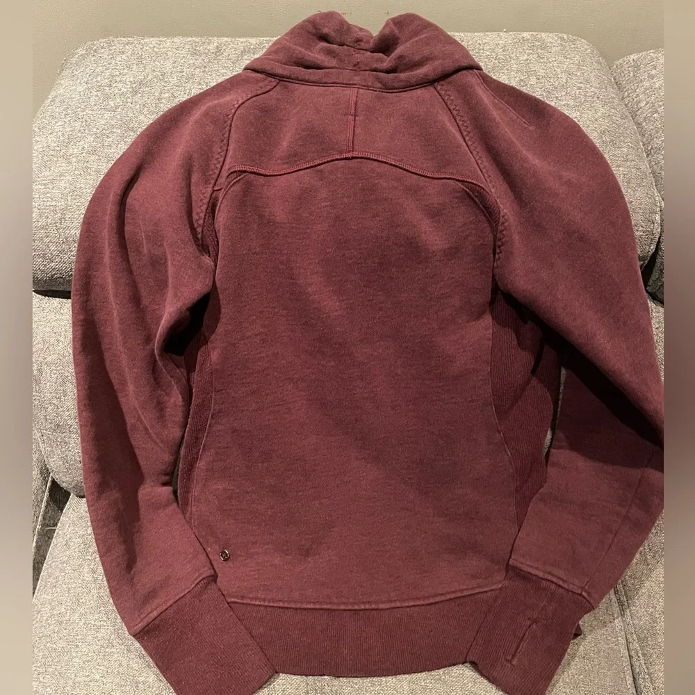 Sz 6 Lululemon zip up - Picture 3 of 3